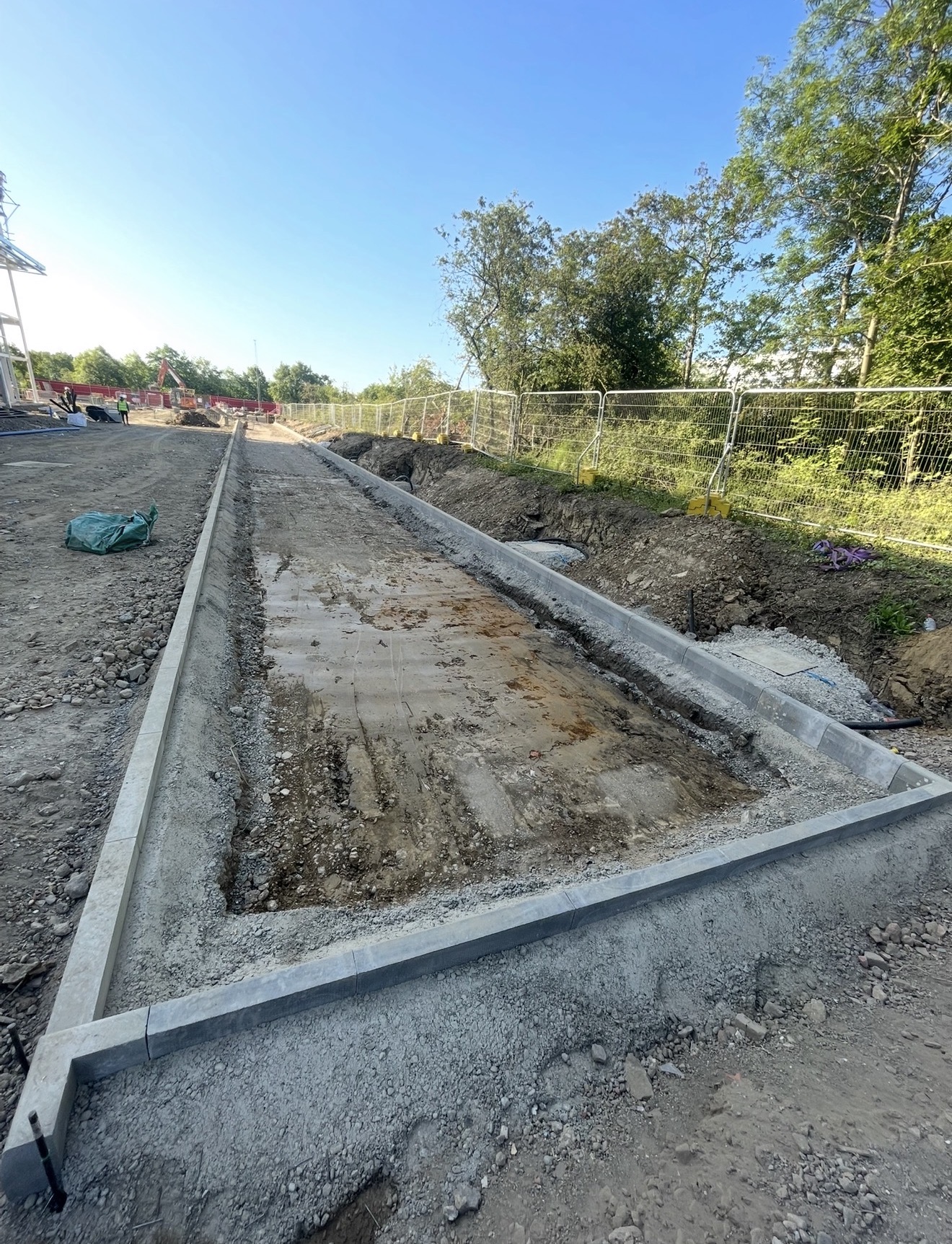 Kerbs and drainage channel installation